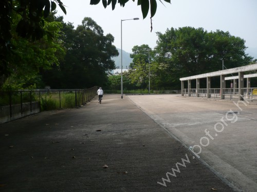 車站內周邊行人路